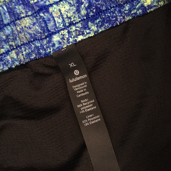 Lululemon 2019 Seawheeze Mens Pace Breaker 9” lined shorts - Collector’s item - Picture 2 of 4